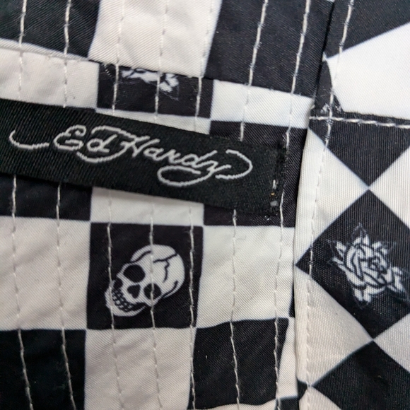 Ed Hardy - Picture 5 of 6